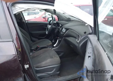 2021 Chevrolet Trax Ls z USA, uszkodzony, nr VIN KL7CJNSB2MB306193